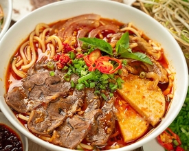 Bún bò Huế - đặc sản làm say lòng biết bao thực khách