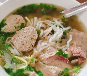 Phở Bắc cùng với bò viên VIP GÂN Y 338