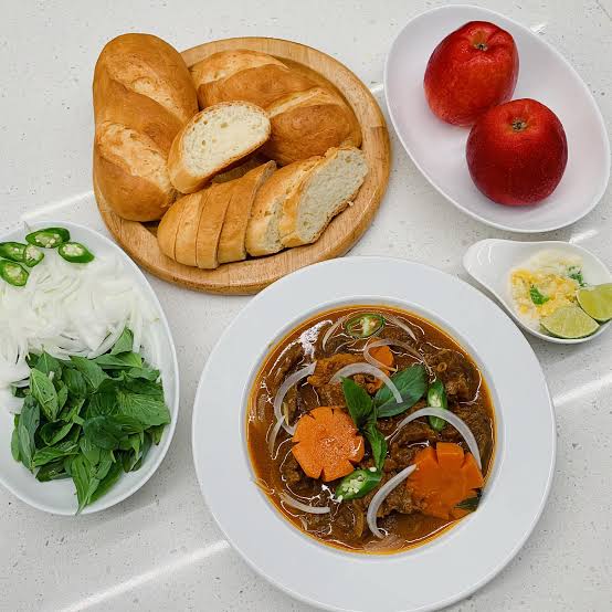 nau-bo-vien-cham-banh-mi